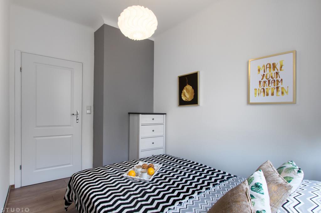 Clicktheflat Avenue Place Apart Rooms Warschau Exterior foto